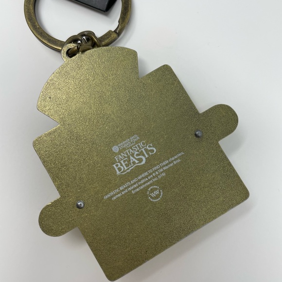 Fantastic Beasts Keychain: Muggle Worthy (BNWT) - Picture 6 of 10